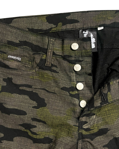 STRAIGHT EDGE CUT: Dyed Camo
