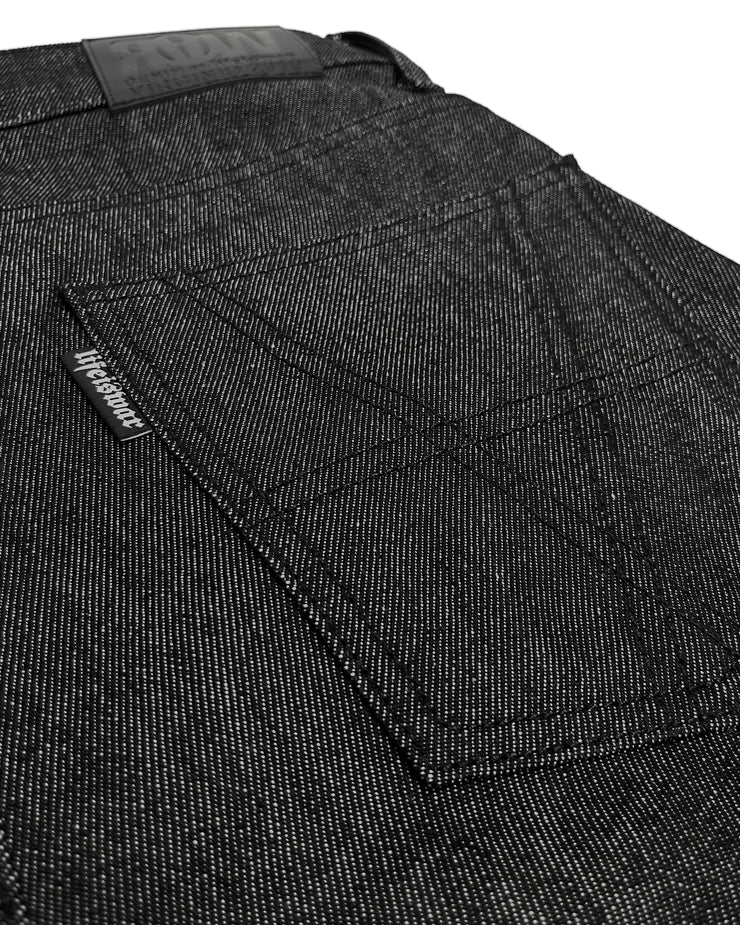 STRAIGHT EDGE CUT: Raw Black