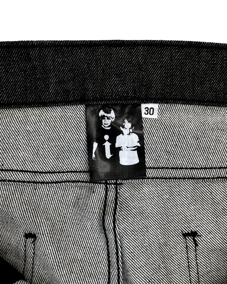 STRAIGHT EDGE CUT: Raw Black